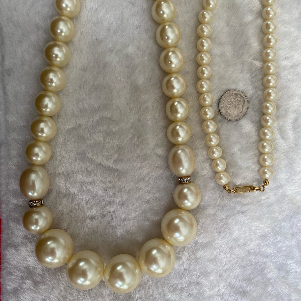 Vtg Dauplaise Elegant Long Pearl Necklace 125$